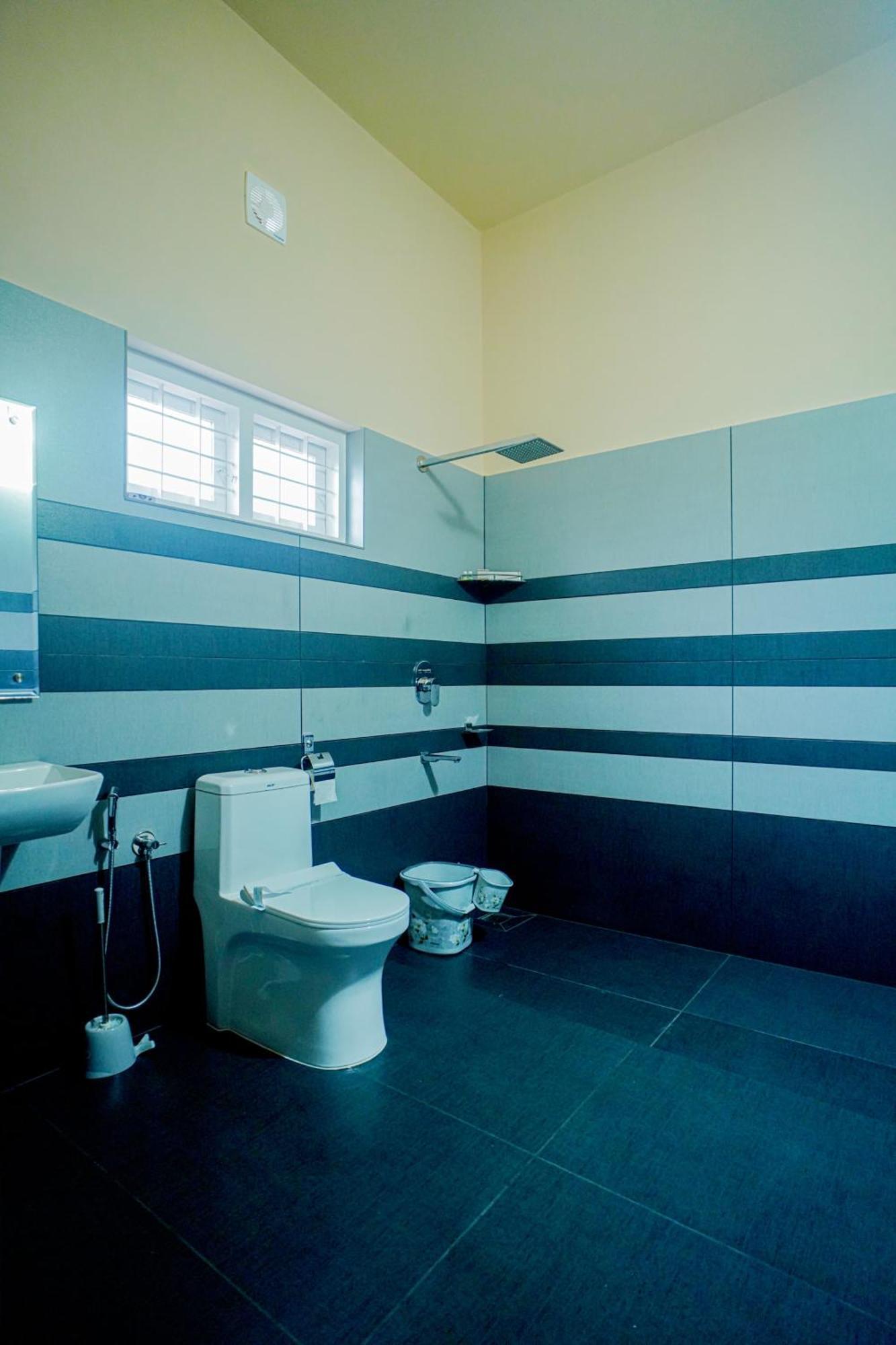Falcon Riverview Resorts Kuttampuzha Εξωτερικό φωτογραφία