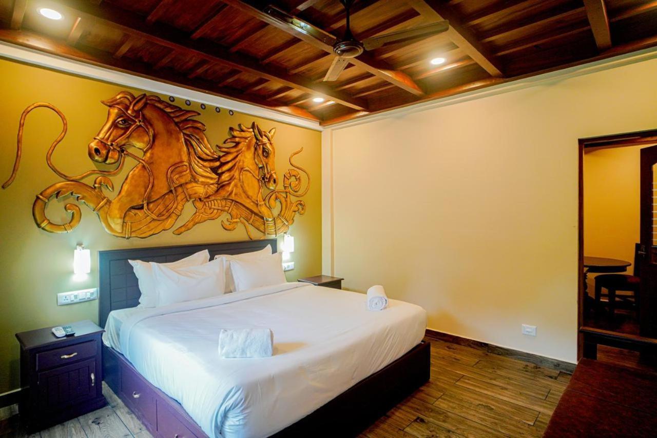 Falcon Riverview Resorts Kuttampuzha Εξωτερικό φωτογραφία