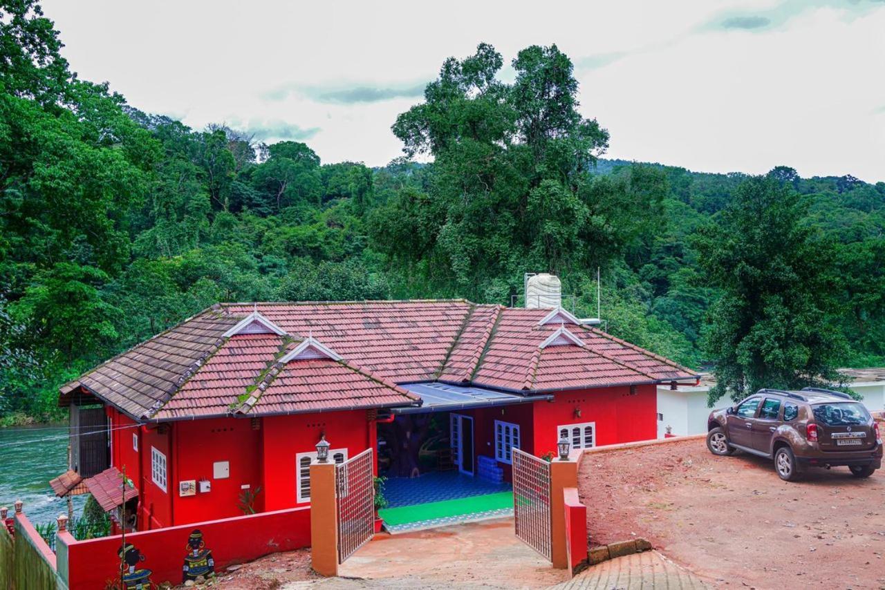 Falcon Riverview Resorts Kuttampuzha Εξωτερικό φωτογραφία